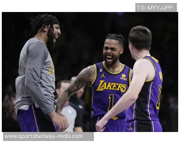 里弗斯强调小凯文波特应加强内线冲击减少运球晃动提升防守压力 里弗斯强调小凯文波特应加强内线冲击减少运球晃动提升防守压力