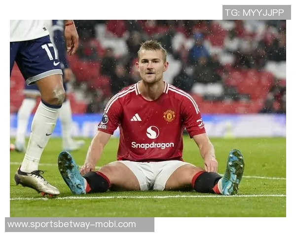 阿莫林对德里赫特复出保持谨慎态度关注舍什科伤情进展