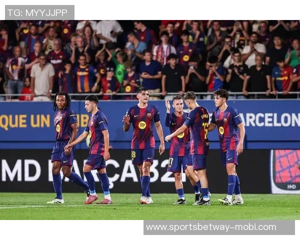 巴萨两季十月战绩对比分析去年全胜今年表现下滑进球失球差异明显