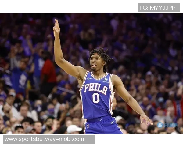 马克西表现出色但难救主全场最高28分助攻5次却遭遇失利 马克西表现出色但难救主全场最高28分助攻5次却遭遇失利